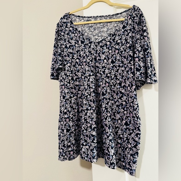 Lane Bryant Floral V-Neck Blouse - Black and White - Picture 4 of 8